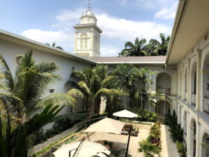 Guayaquil Hotel del Parque patio